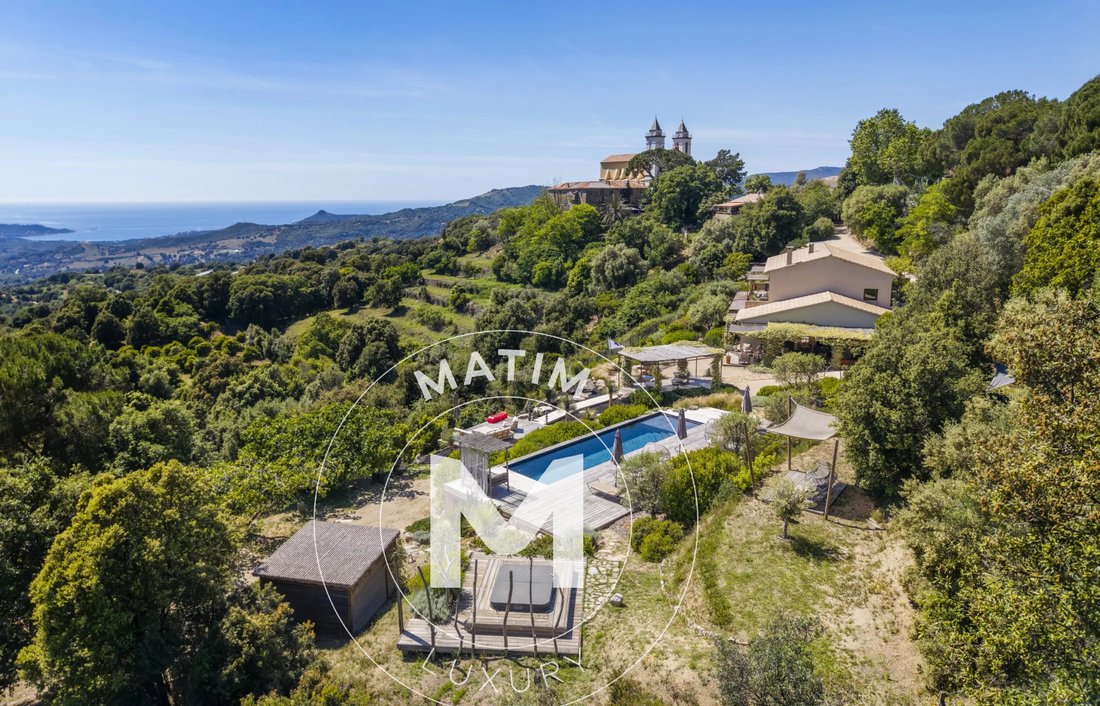 Estate in Sari-d'Orcino, Corsica, France 2 - 18501085