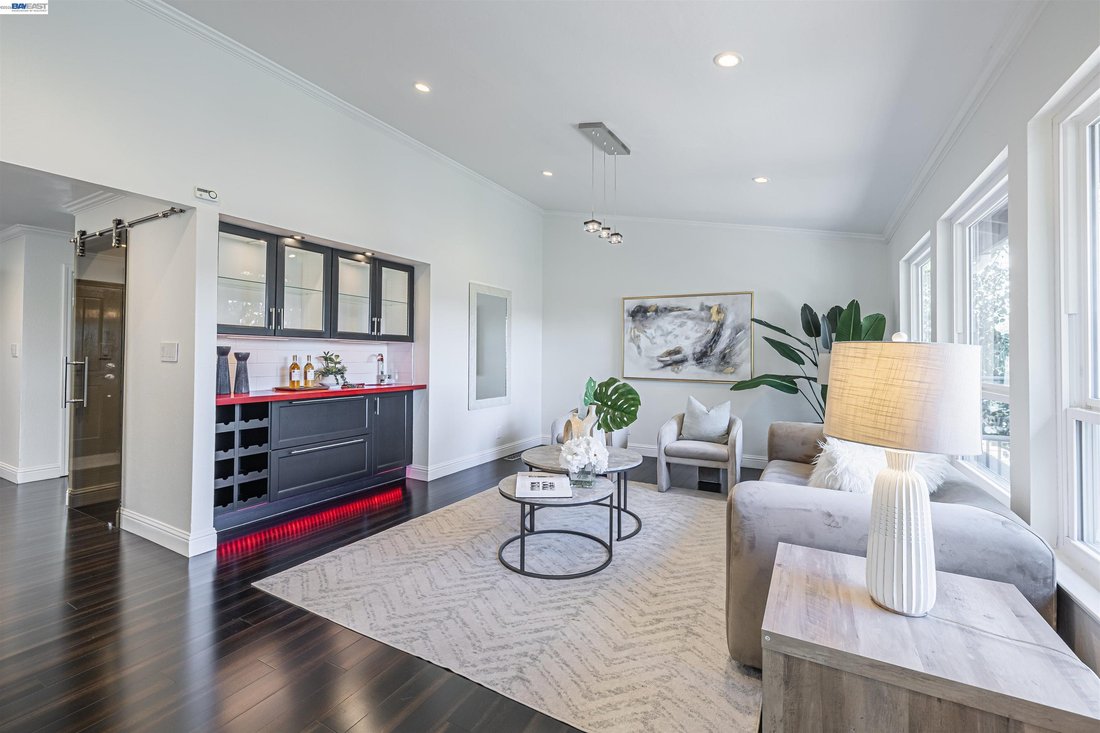House in Castro Valley, California, United States 3 - 18502104