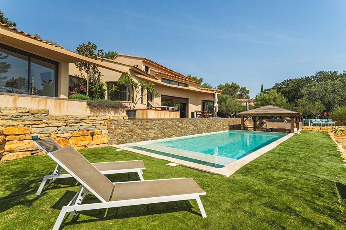 Villa in Solliès-Ville, Provence-Alpes-Côte d'Azur, France 1 - 18504232