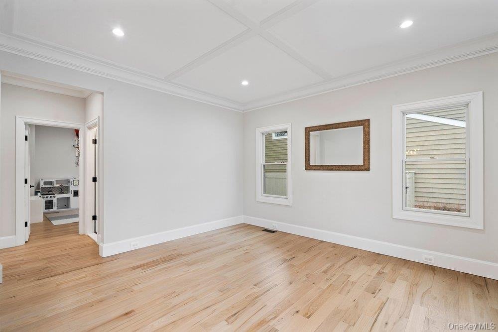 House in Old Bethpage, New York, United States 4 - 18500380