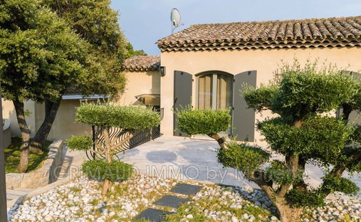 Villa en Le Plan-de-la-Tour, Provenza-Alpes-Costa Azul, Francia 1