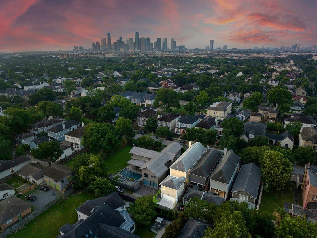 House in Houston, Texas, United States 5 - 17799931