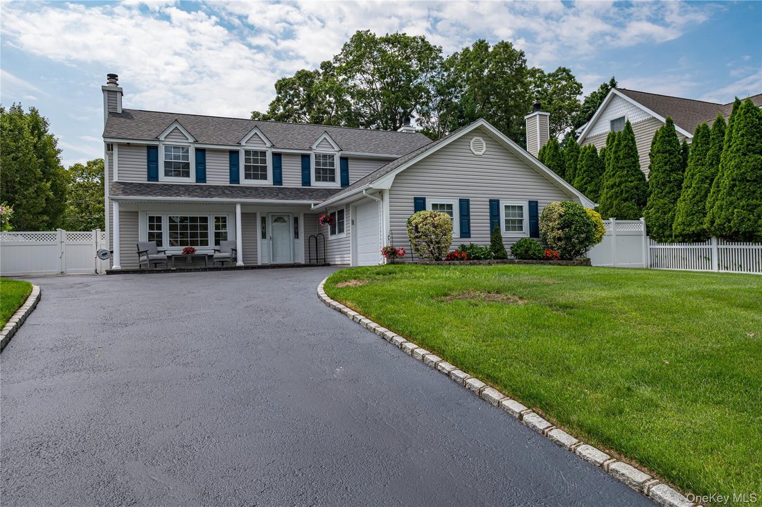 Casa a Lake Grove, New York, Stati Uniti 3 - 18498857