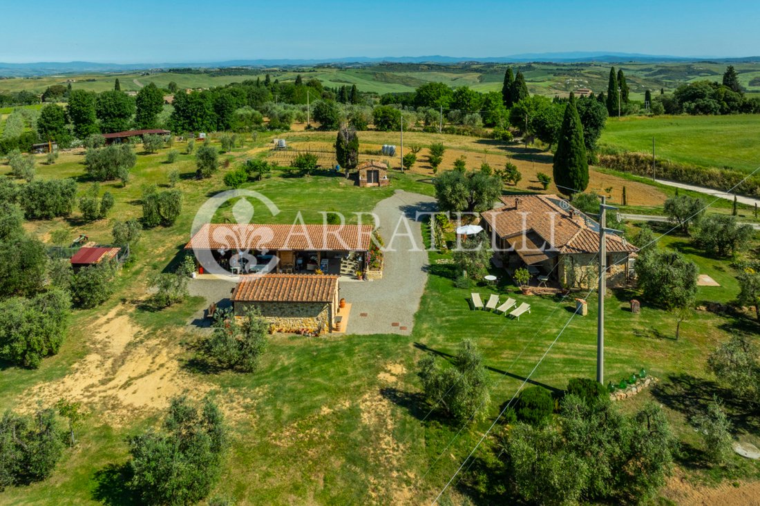 Country House in San Quirico d'Orcia, Tuscany, Italy 1 - 18502452