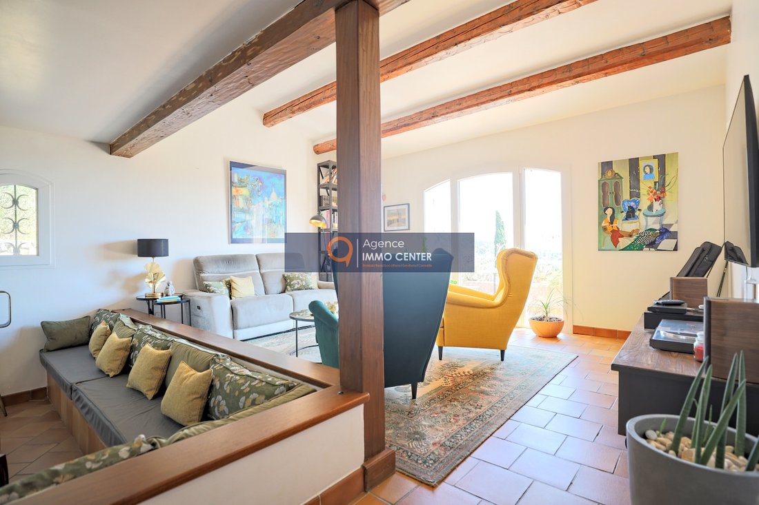 Casa en Solliès-Ville, Provenza-Alpes-Costa Azul, Francia 5 - 18499857