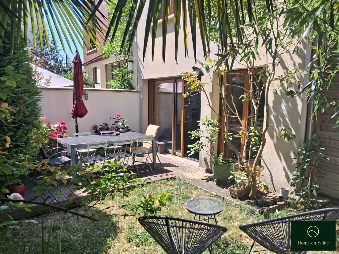 House in Les Lilas, Ile-de-France, France 1 - 18505053