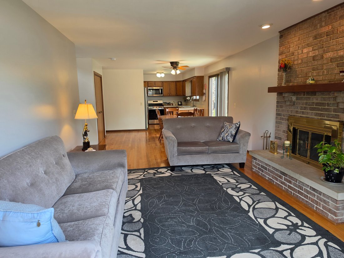 House in Des Plaines, Illinois, United States 4 - 18501553