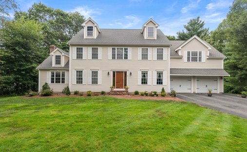 House in East Bridgewater, Massachusetts, United States 1