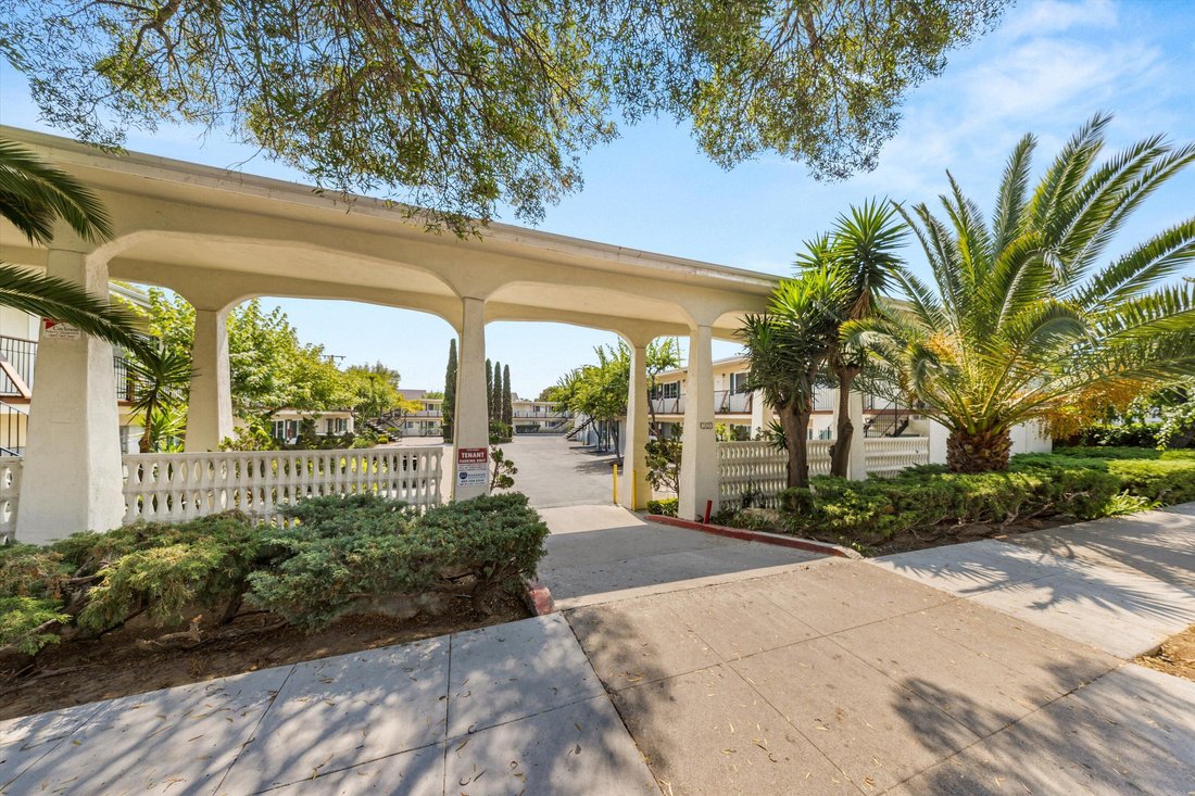 Santa Barbara, California, United States 2 - 18501642