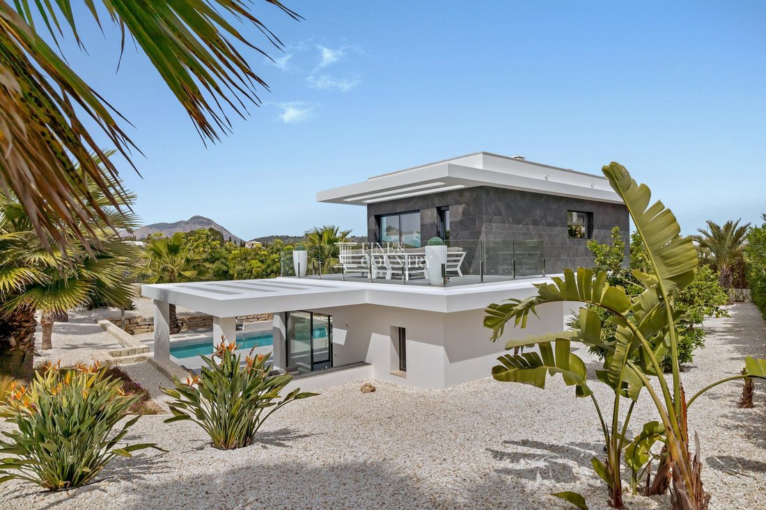 Villa in Xabia / Javea, Valencian Community, Spain 3 - 18503991