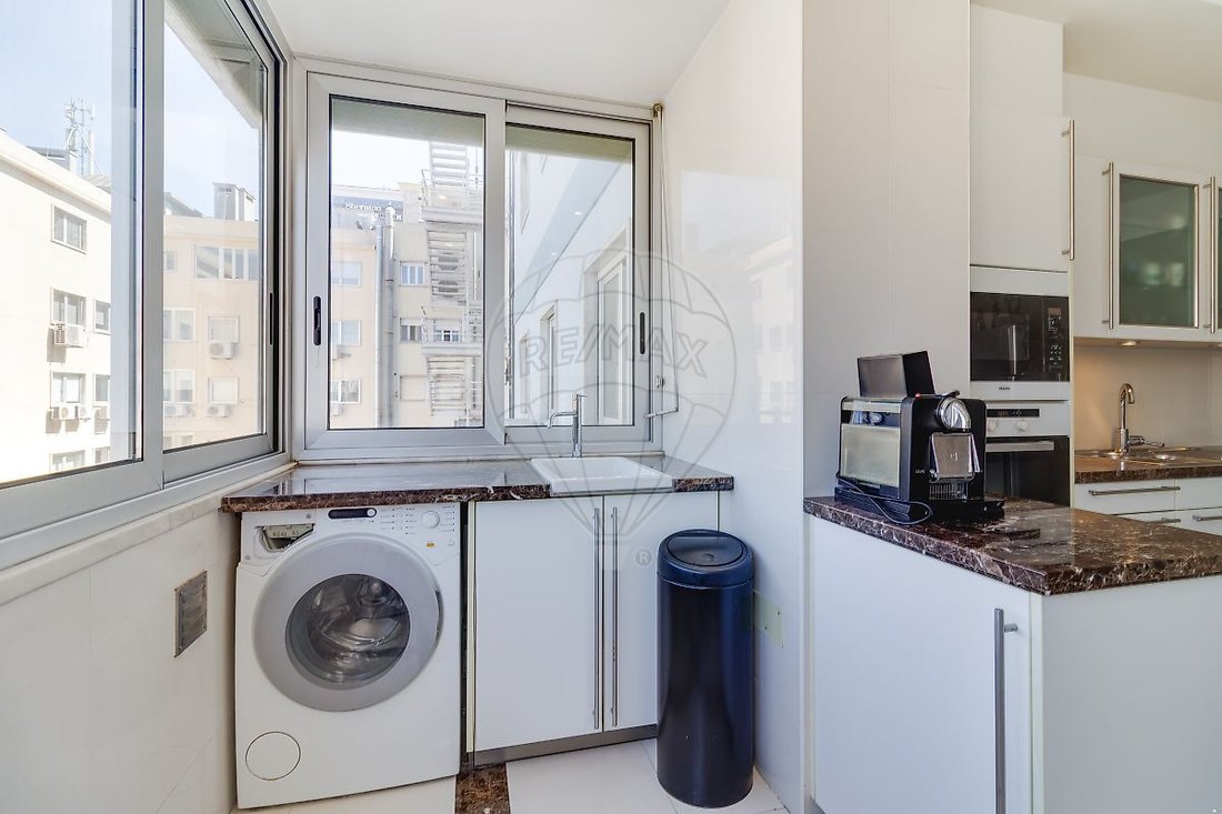 Apartment in Avenidas Novas, Lisbon, Portugal 5 - 18500027