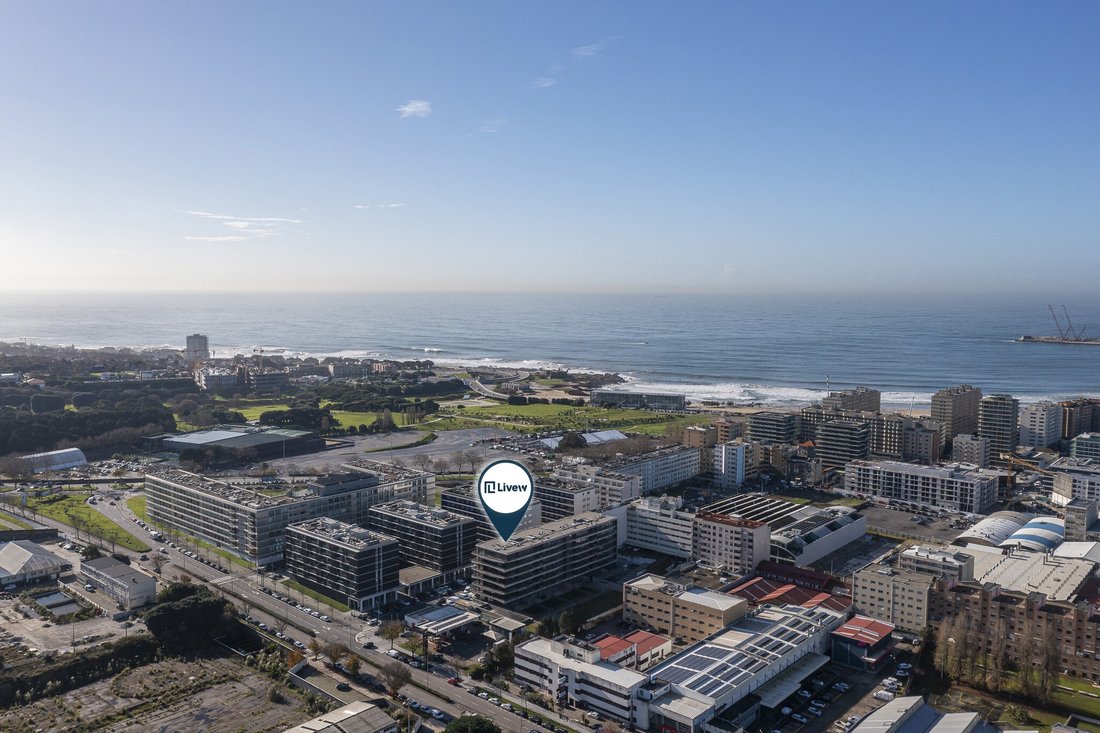Apartment in Matosinhos e Leca da Palmeira, Porto District, Portugal 1 - 18500986