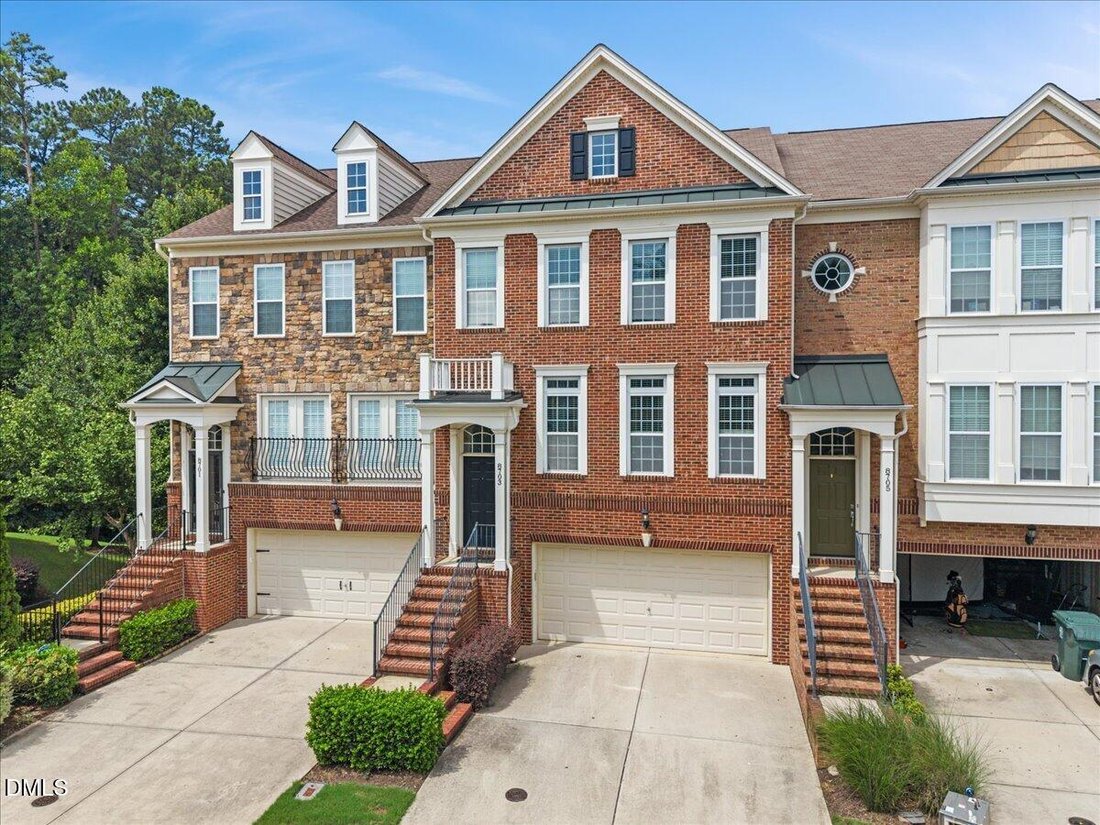 Townhouse in Cary, North Carolina, United States 2 - 18500139