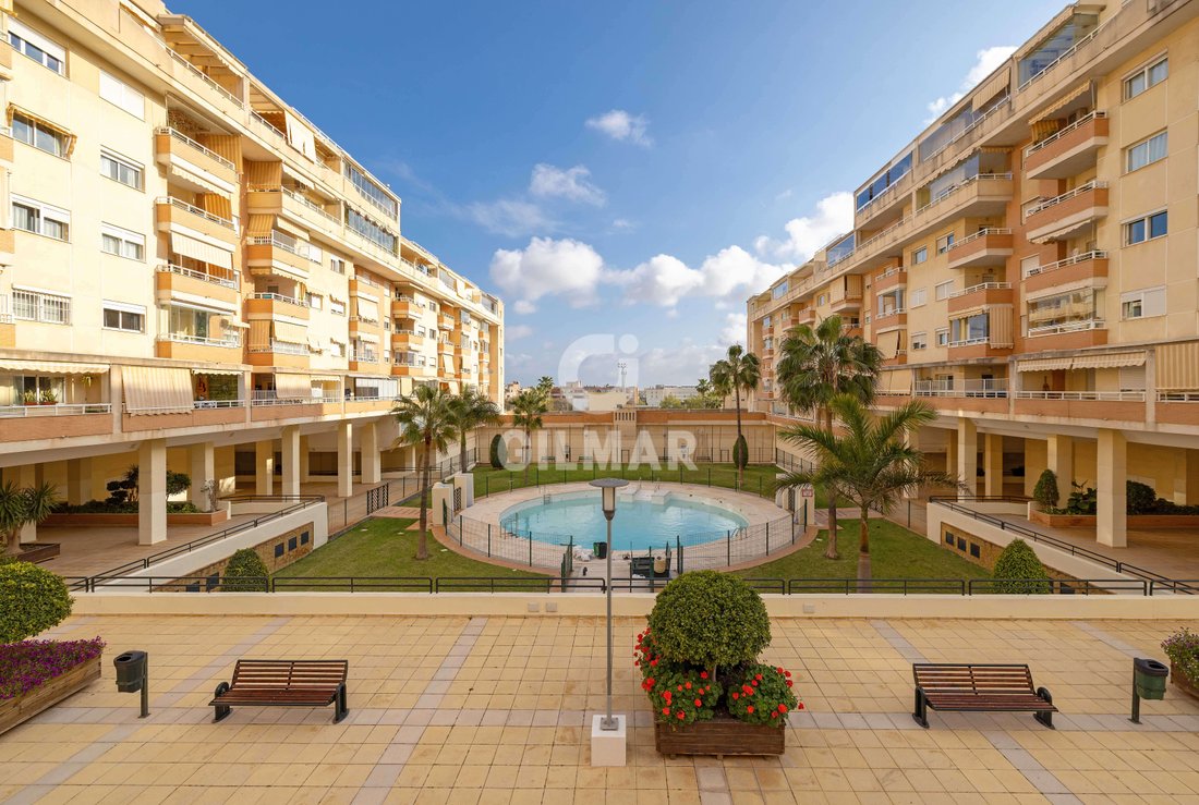 Penthouse in Teatinos-Universidad, Malaga, Spain 1 - 18499427