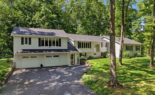 House in Hooksett, New Hampshire, United States 1