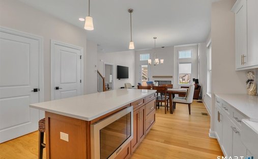Condo in Cheshire, Connecticut, United States 1