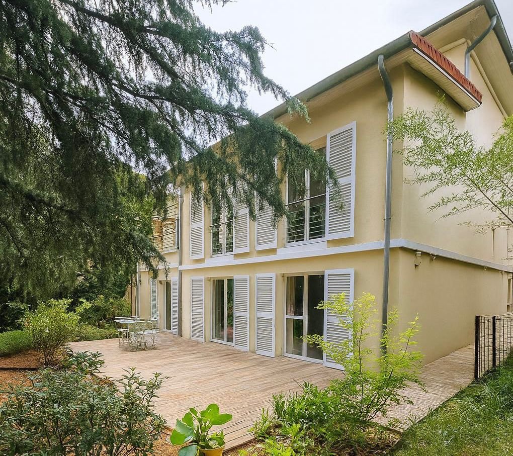 House in Forêt de Fausses Reposes, Ville-d'Avray, France 1 - 18502916