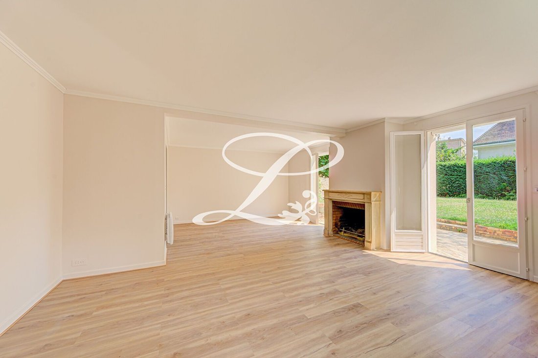 House in Napoleon, Maisons-Laffitte, France 4 - 18502859