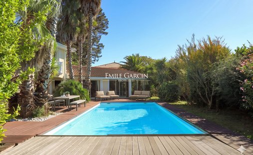 Villa in Parme-La Negresse, Biarritz, France 1