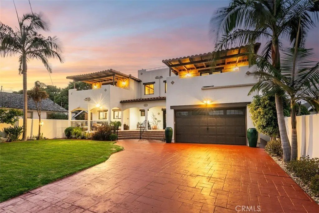 House in Signal Hill, California, United States 1 - 18503036