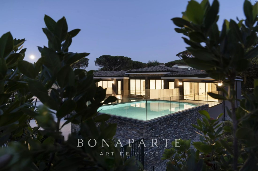 Villa in French Riviera, Provence-Alpes-Côte d'Azur, France 1 - 18501131