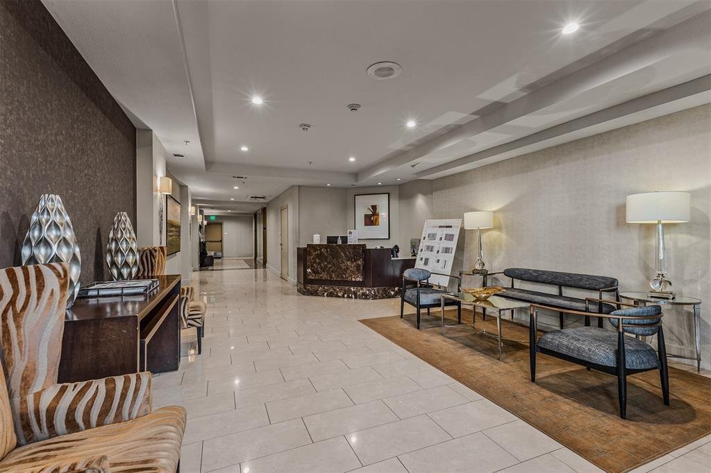 Condo in Dallas, Texas, United States 3 - 18503499