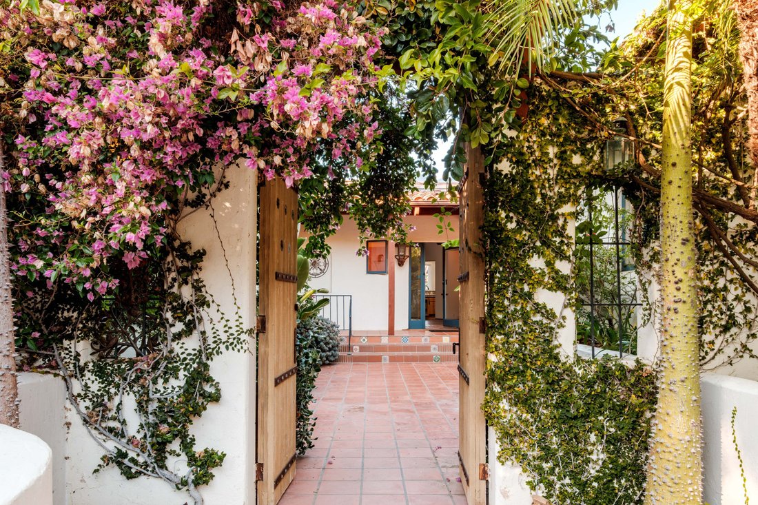 House in Topanga, California, United States 5 - 18500433