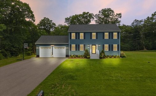 House in Raynham, Massachusetts, United States 1