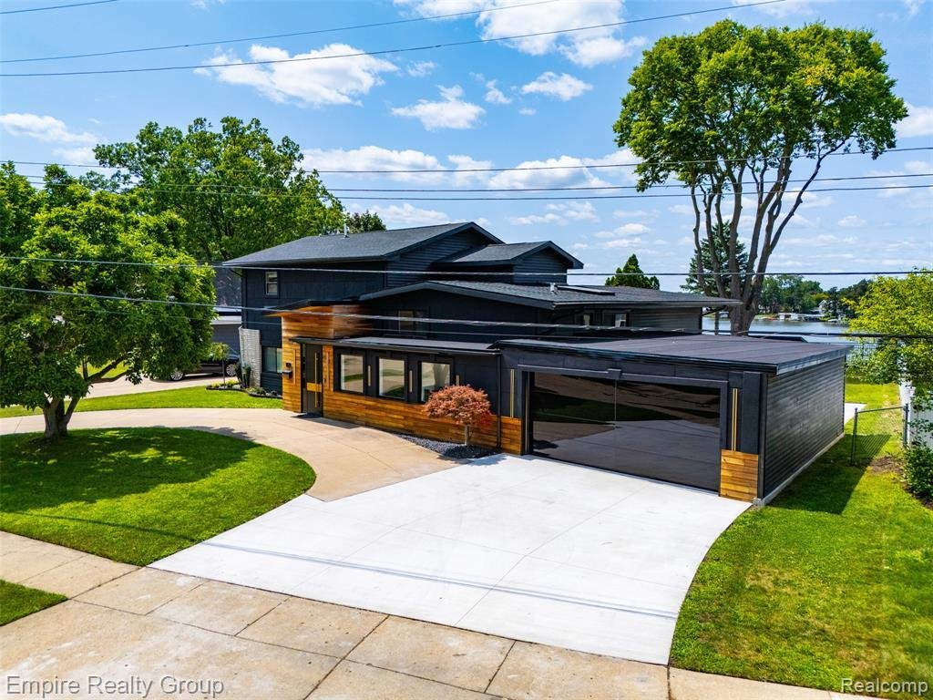 House in Belleville, Michigan, United States 1 - 18496550