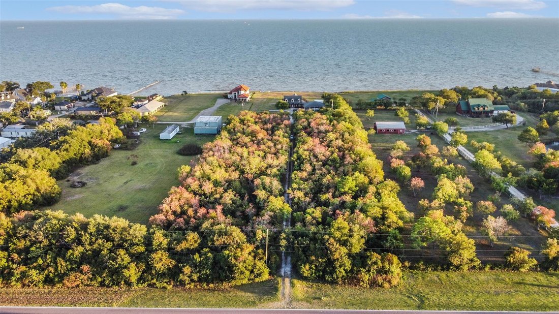 House in Baytown, Texas, United States 1 - 18503716
