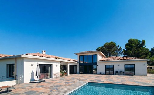 House in Grand Sud- Aix la Duranne, Aix-en-Provence, France 1