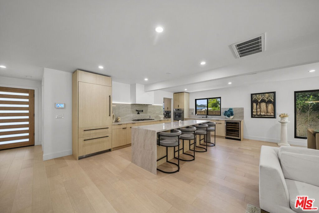 House in Los Angeles, California, United States 4 - 18501899