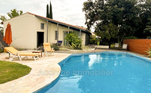 Villa a Periferia, Teyran, Francia 1