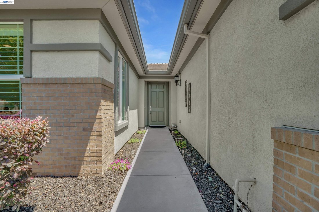House in Manteca, California, United States 5 - 18501376