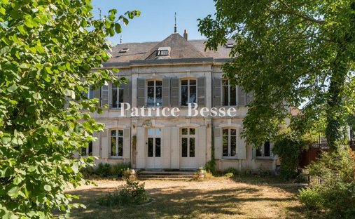 House in Saint-Fargeau, Bourgogne – Franche-Comté, France 1