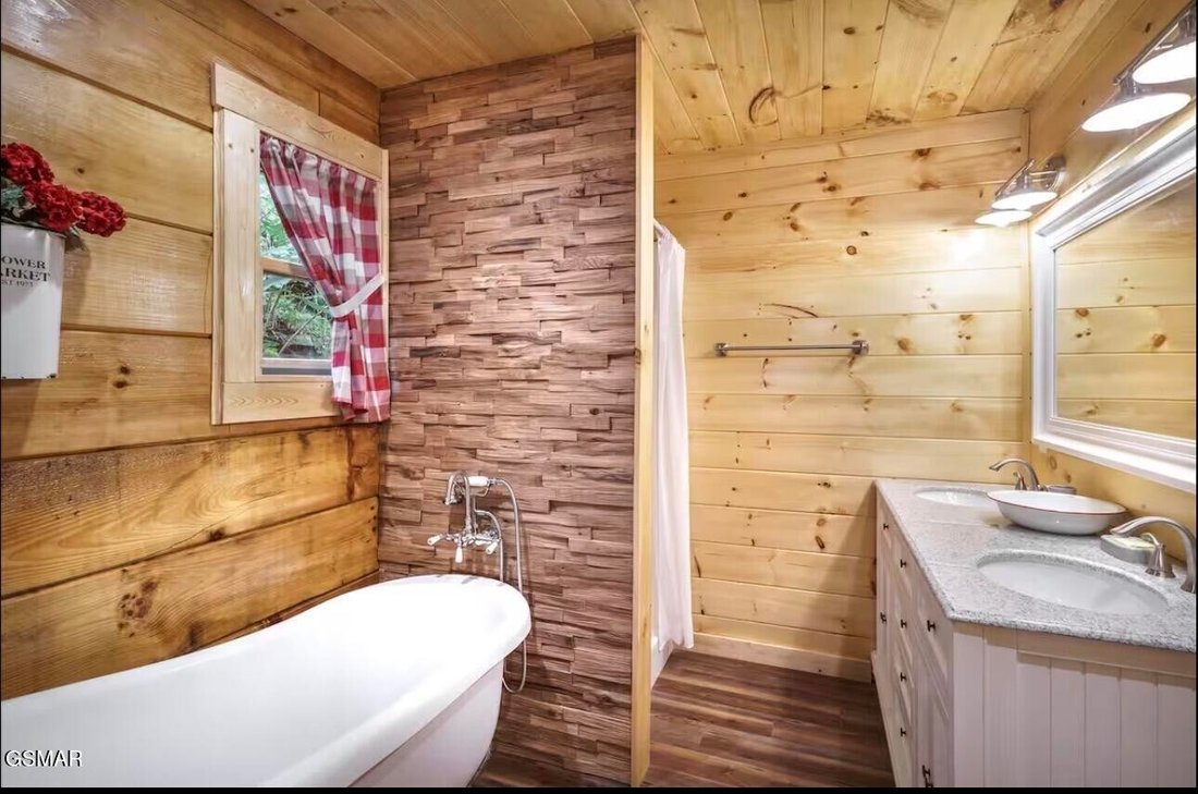 House in Gatlinburg, Tennessee, United States 4 - 18500463