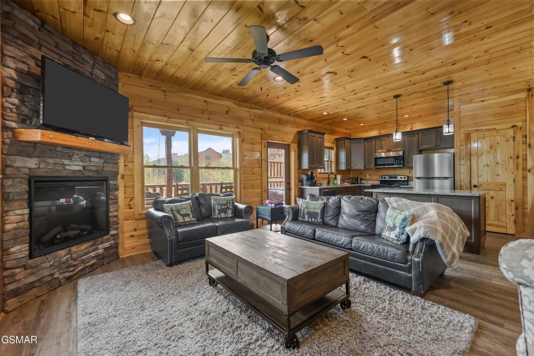 House in Gatlinburg, Tennessee, United States 3 - 18500005