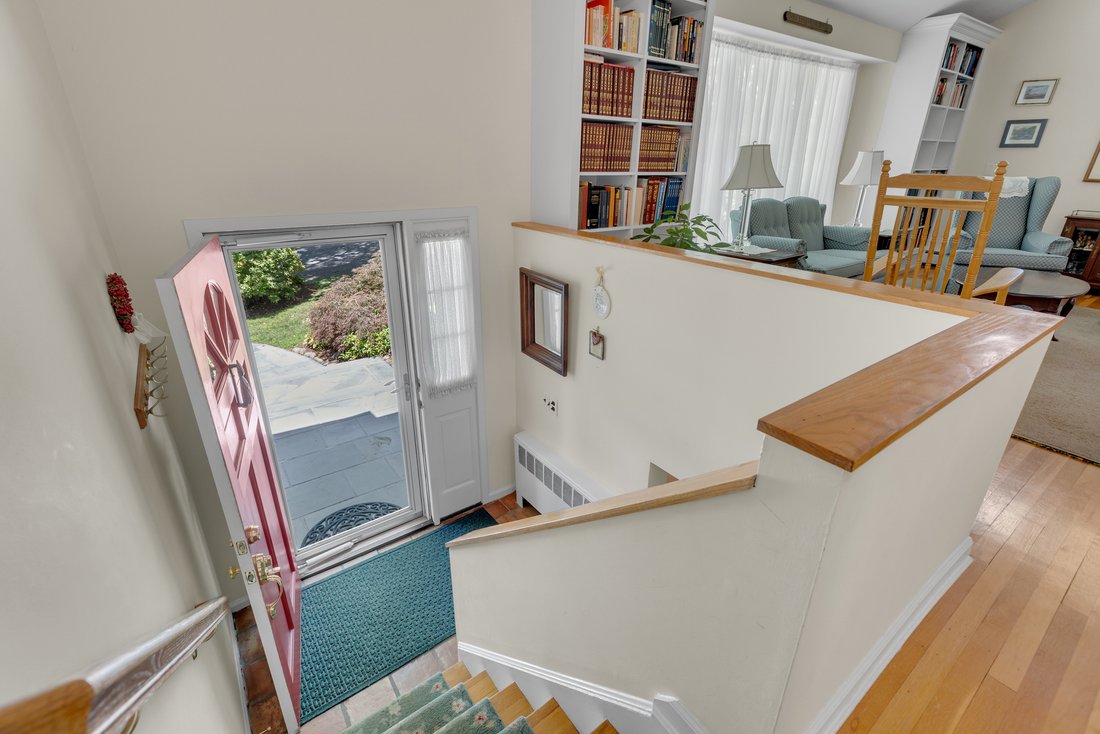 House in Halesite, New York, United States 2 - 18503949