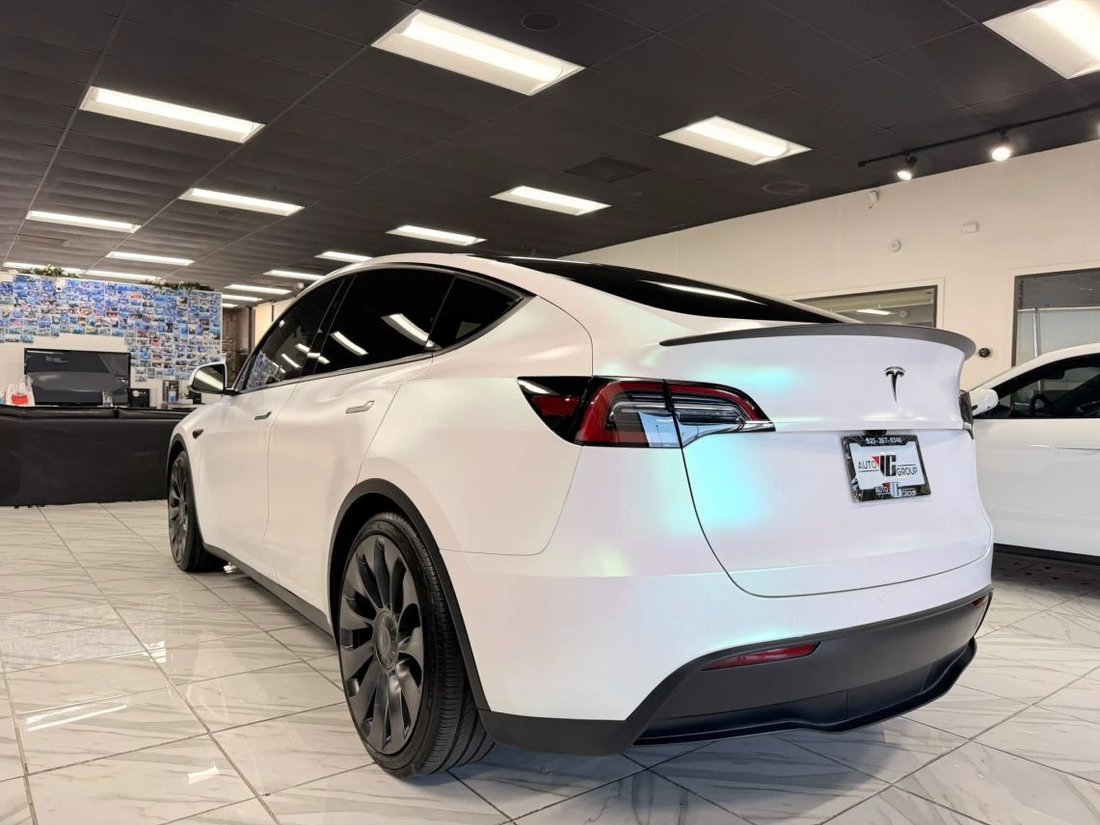 Suv in Pittsburg, CA, United States 3 - 18504507