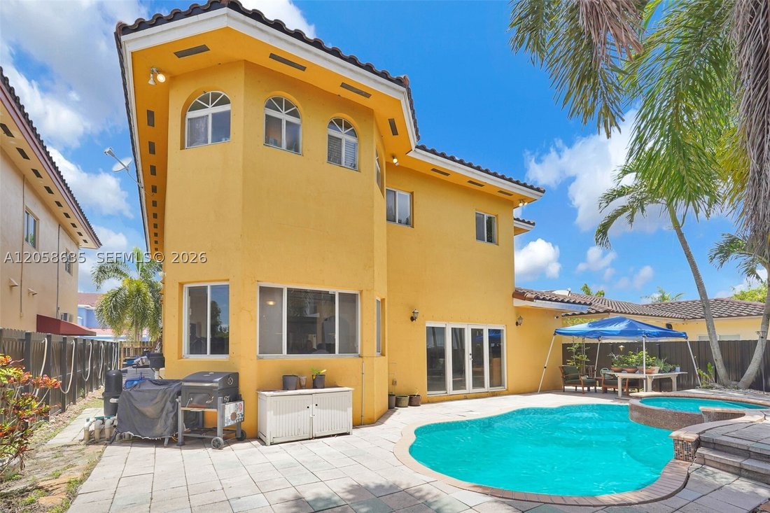 House in Miami, Florida, United States 3 - 18499634