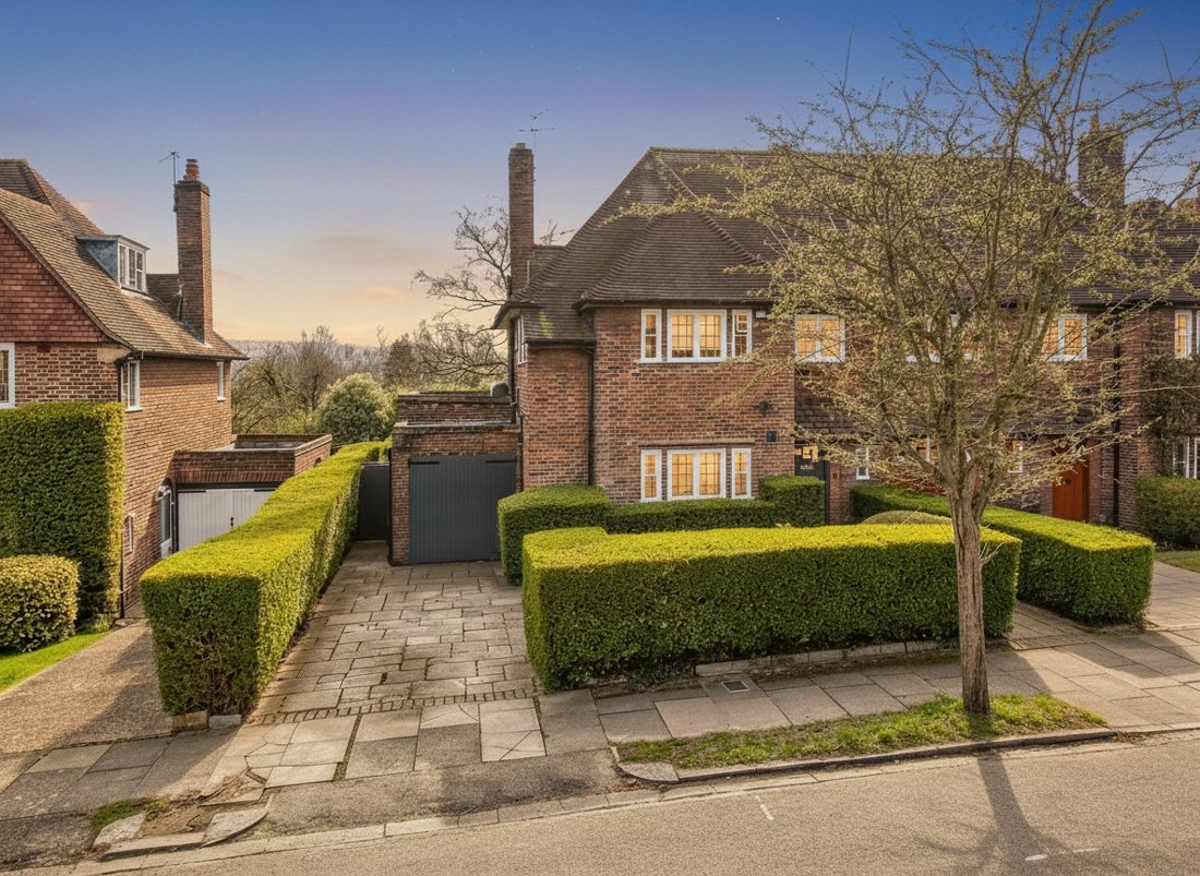 House in Hampstead Garden Suburb, Barnet, England 1 - 18499062