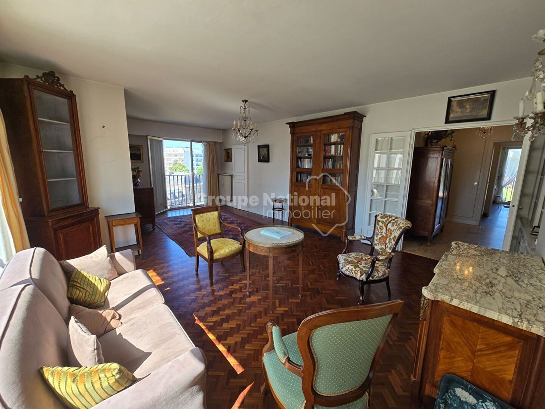 Apartment in Domaine National du Château, Versailles, France 2 - 18502716