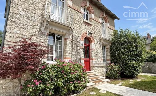 Haus in Est, Blois, Frankreich 1