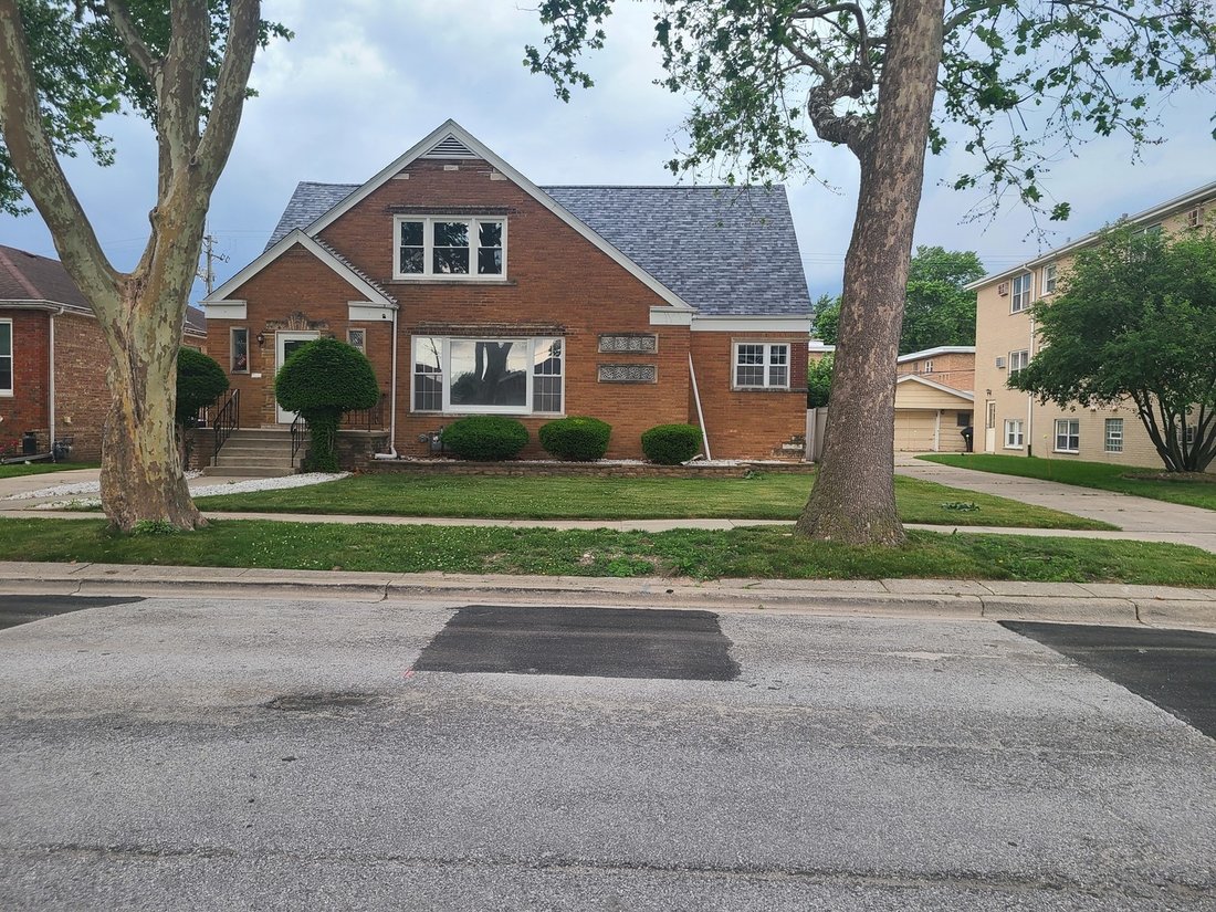 Evergreen Park, Illinois, United States 1 - 18499409