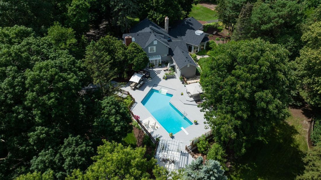 House in Deephaven, Minnesota, United States 1 - 18500373