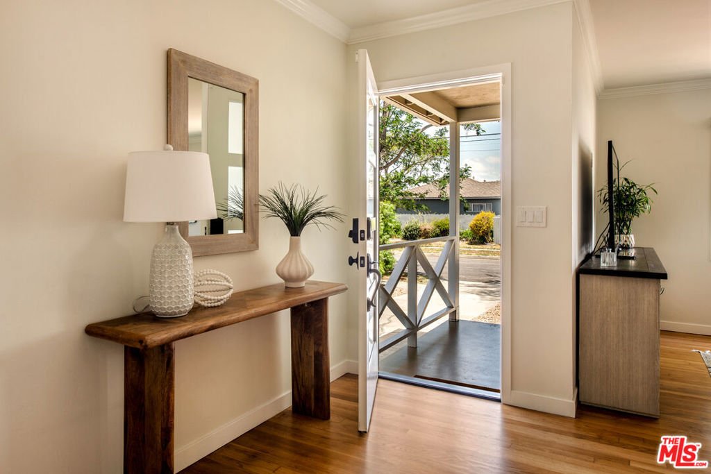 House in Los Angeles, California, United States 3 - 18501921