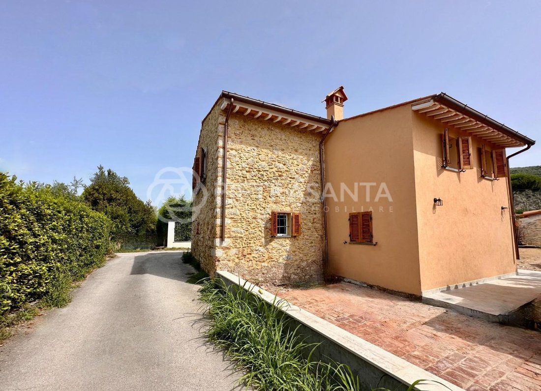 Autres à Pietrasanta, Toscane, Italie 1 - 18502848