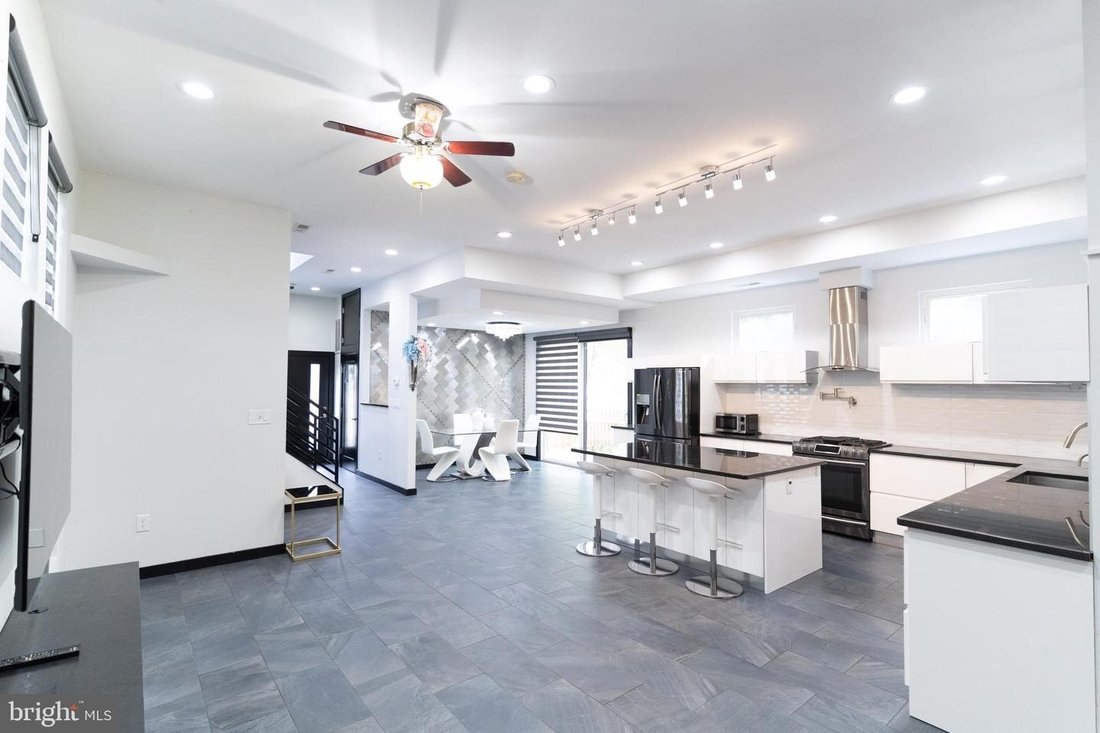 House in Arlington, Virginia, United States 3 - 18506625