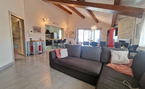 Villa in Marina di Carrara, Tuscany, Italy 1