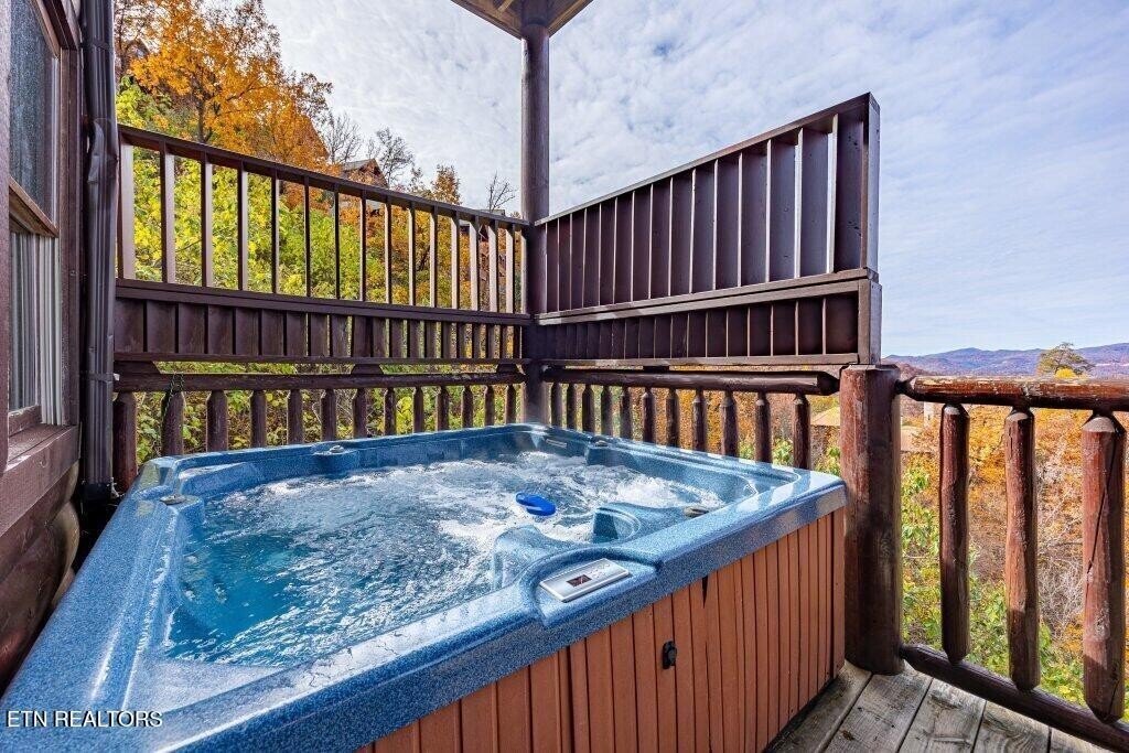 House in Sevierville, Tennessee, United States 3 - 18500497